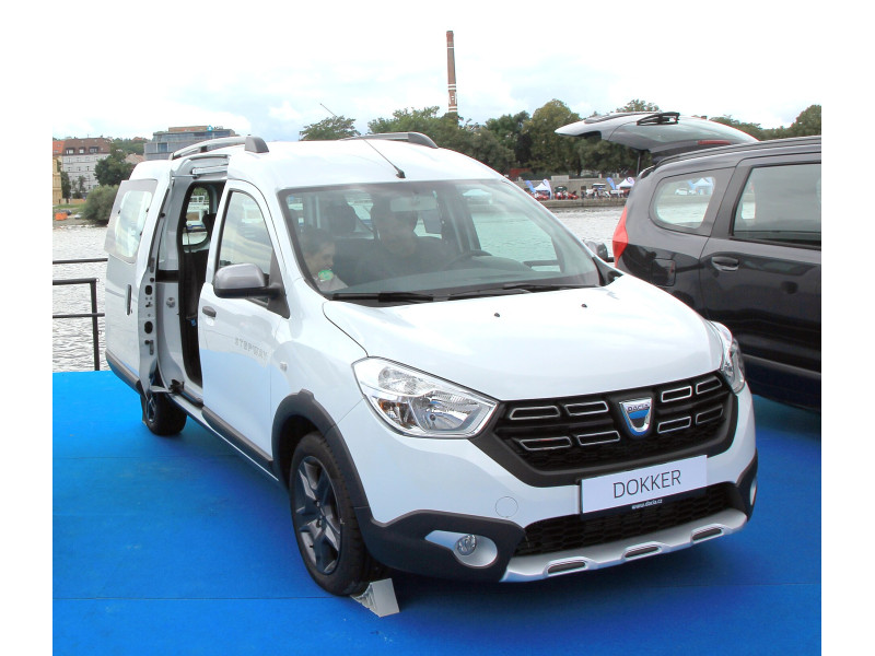 Бампер передній Renault/Dacia Dokker Stepway, Lodgy Stepway 2016-2021 FPS 620222633R
