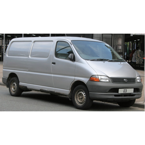 Бампер передній Toyota HiAce 1996-2011 FPS 5211926150