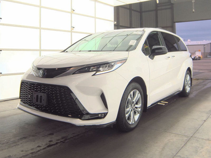 Бампер передній XSE Toyota Sienna XL40 2020- FPS 52119-08908