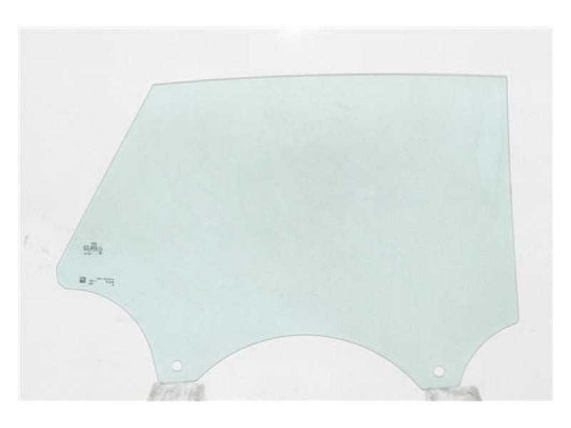 Скло дверне заднє ліве Audi Q8 18- (XYG)