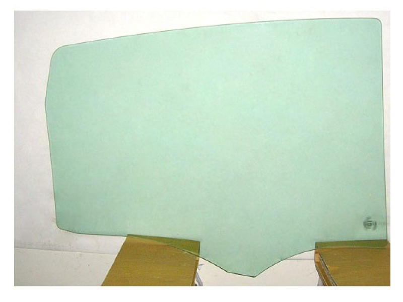 Скло дверне заднє ліве Mercedes B-class W245 (XYG)