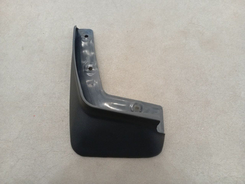 Бризговик передній лівий Mitsubishi Lancer 9 04-08 (Китай)