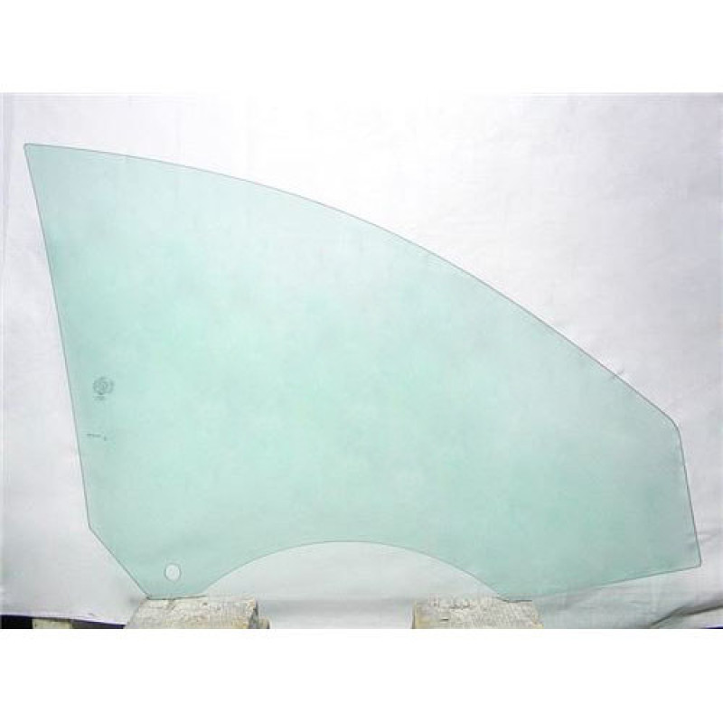 Скло дверне переднє праве Mercedes CLA W117 (XYG)