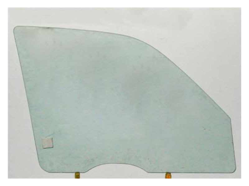 Скло дверне переднє праве Honda CR-V 1997-2001