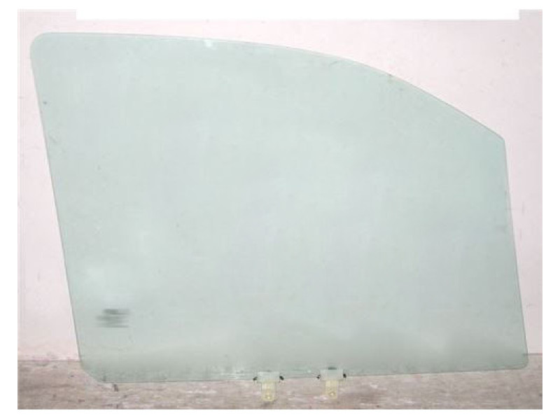 Скло дверне переднє праве Hyundai H-1 / H200 1997-2008