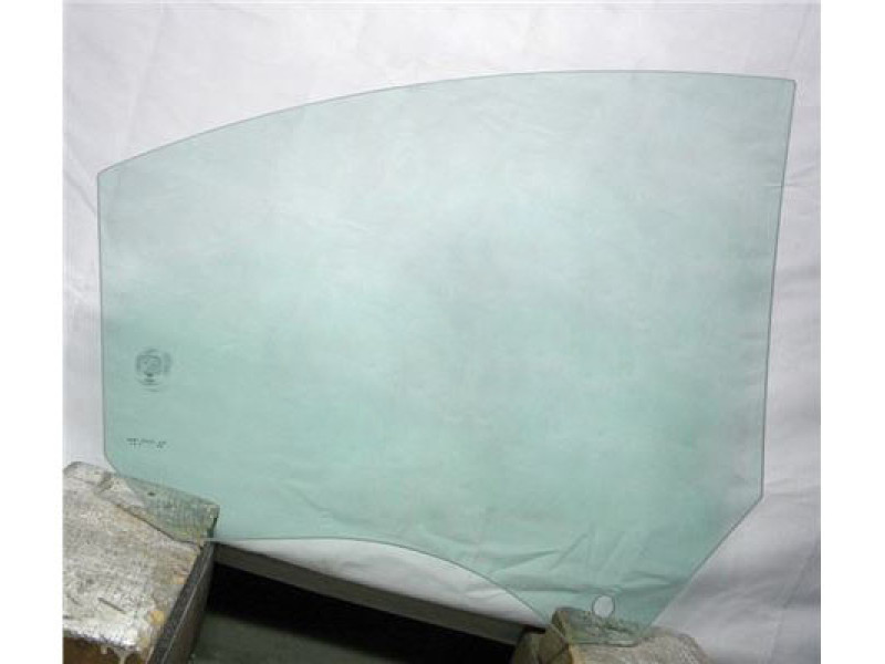 Скло дверне заднє праве Mercedes CLA W117 4D COUPE (XYG)