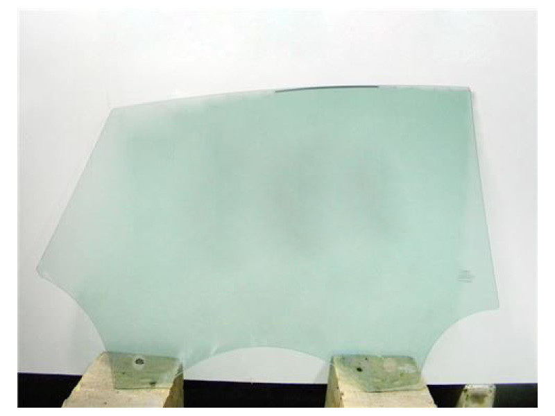 Скло дверне заднє праве Audi A5 B8 07-16 XUG