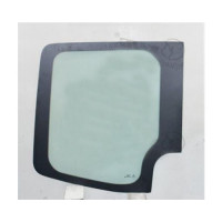 Скло задніх дверей праве Mercedes Sprinter W906 06-18, VW Crafter 06-16 (XYG) виріз під накладку