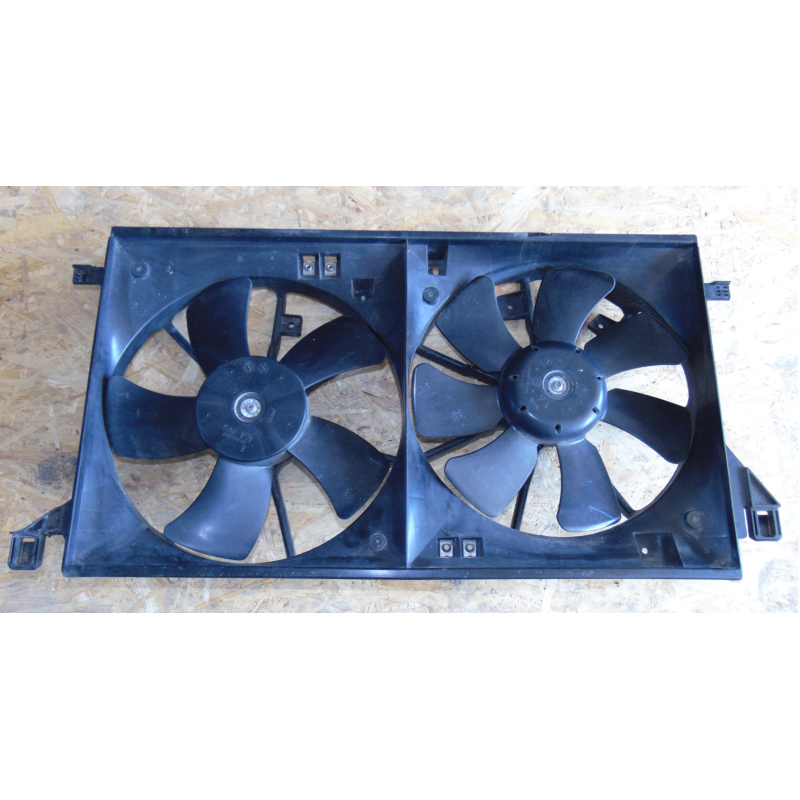 Дифузор і вентилятор Mazda 3 BL 09-13 (Тайвань) Z66815025