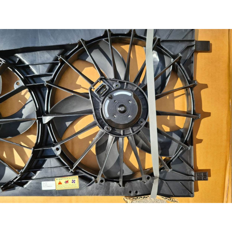 Дифузор з вентиляторами Jeep Compass 06-16, Patriot 07-17, Chrysler 200 11-14 (Тайвань) 68002661AA