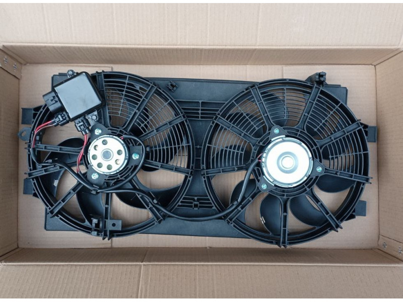 Дифузор з вентилятором Nissan Leaf 11-17 (Тайвань)