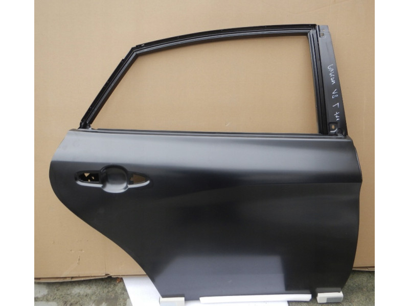 Двері задні праві Toyota Avalon 2018- Китай 6700307040