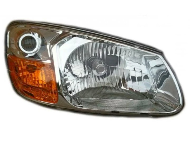 Фара Kia Cerato 06-09 права (FPS) механічний 921022F000