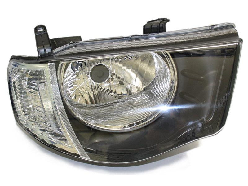 Фара права Mitsubishi L200 DEPO електрична 8301B472