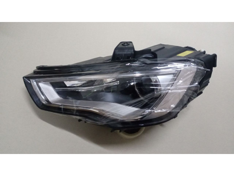 Фара передня ліва Audi A3 12-16 (DP) ксенон 8V0941043C