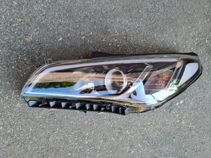 Фара передня ліва Hyundai Sonata LF 14-17 (Китай) під лампи галоген коректор, без LED