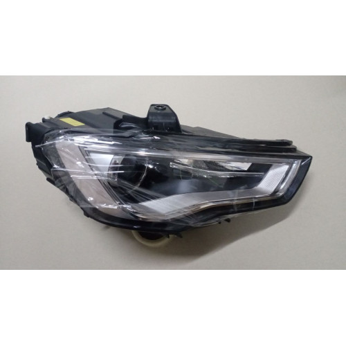 Фара передня права Audi A3 8V 2012-2016 TYC ксенон 8V0941044C