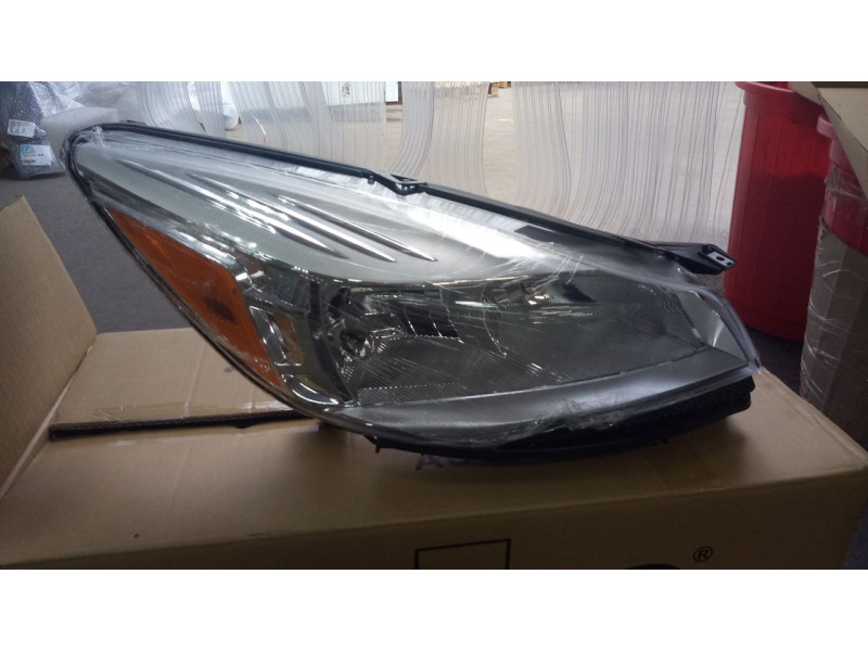 Фара передня права Ford Escape 2013-2016 USA Depo CJ5Z-13008-C