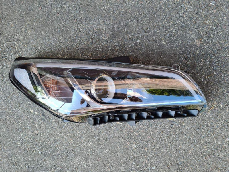 Фара передня права Hyundai Sonata LF 14-17 (Китай) під лампи галоген коректор, без LED