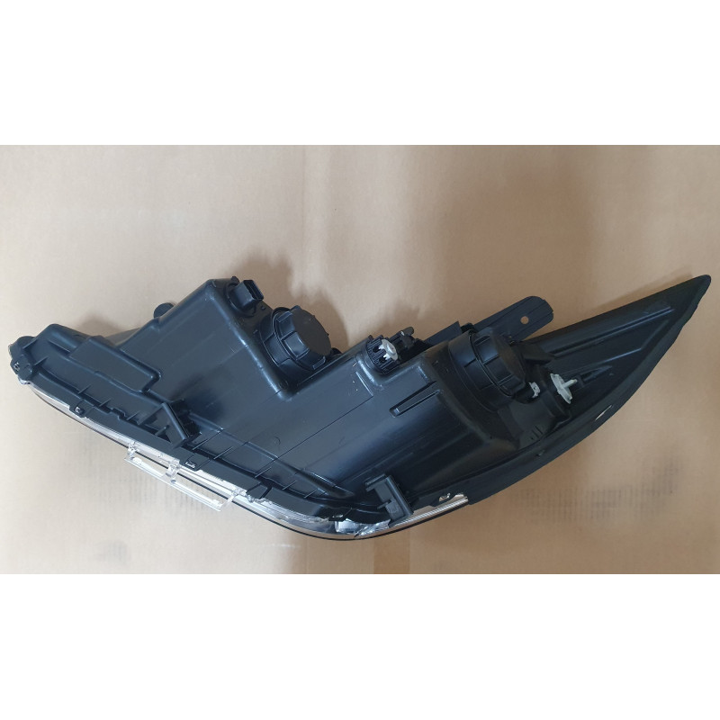 Фара передня права Hyundai Sonata YF 10-14 (Depo) ел/мех кор. 921023Q000