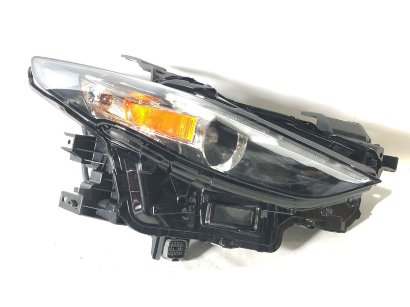 Фара передня права Mazda 3 BP USA 18- (Китай) електрич., LED, BCJH51030K