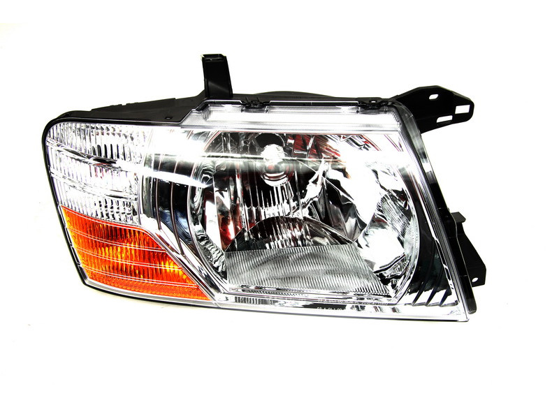 Фара передня права Mitsubishi Pajero Wagon 3 03-07 (Depo) мех./ел. кор. MN133754