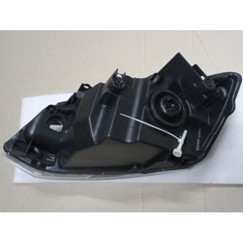 Фара передня права VW Polo седан 09-19, хетчбек 2009-2015 (TP) ел. рег. 6R1941016C