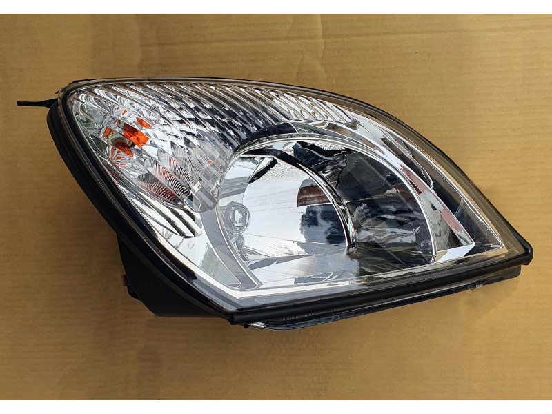 Фара права Chery TIGGO 05-12 (Tempest)