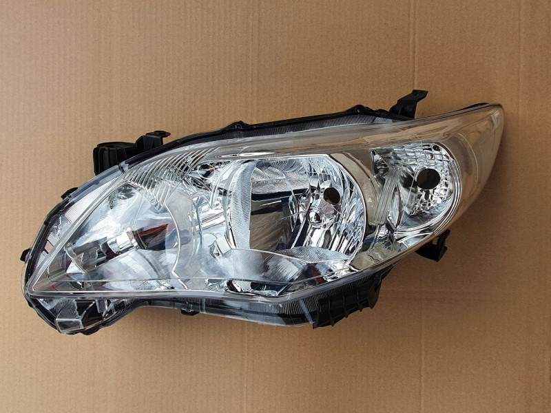Фара ліва Toyota Corolla E150 USA 10-13 (Китай)
