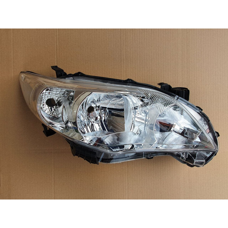 Фара права Toyota Corolla E150 USA 10-13 (Китай)