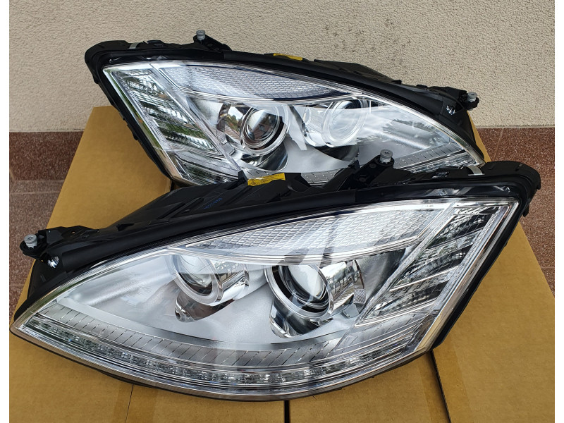 Фари передні Mercedes S-Class W221 09-12 рестайлінг, права ліва (Depo) Bi-Xenon / AFS / LED