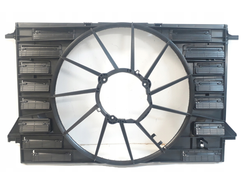 Дифузор радіатора Audi A4 B9, A6 С8, Q7 (Китай) 8W0121207B