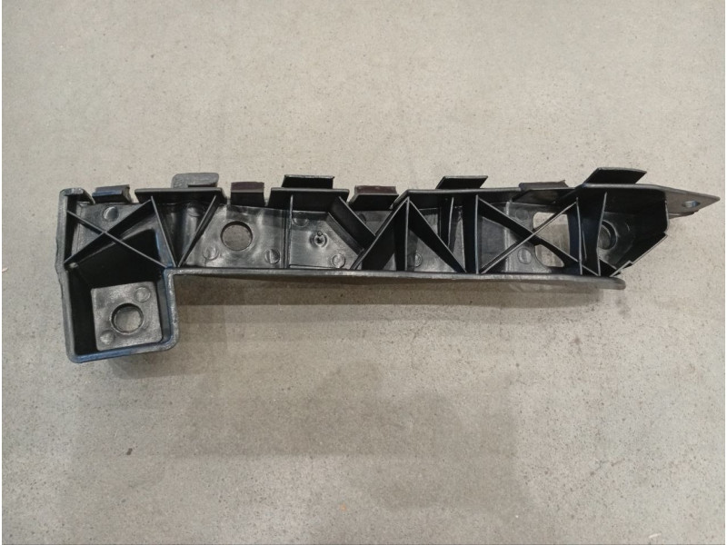 Кріплення переднього бампера ліве Kia Ceed SW 2007-2012 Elit 865131H000