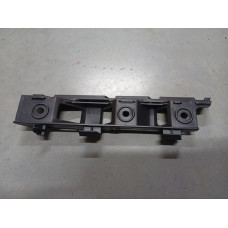 Кріплення бампера переднє праве VW Passat B6 2005-2010 Elit 3C0807184