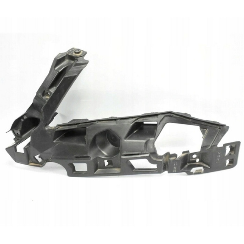 Кріплення бампера переднє праве Skoda Superb 2015-2019 Тайвань 3V0807056