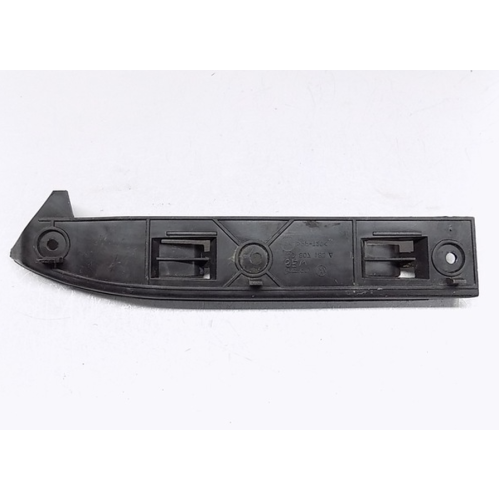 Кріплення переднього бампера праве VW Golf 4, VW Bora 1997-2005 FPS 1J0807184A