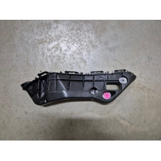 Кріплення праве переднього бампера Toyota RAV4 2013-2015 FPS 525350R030