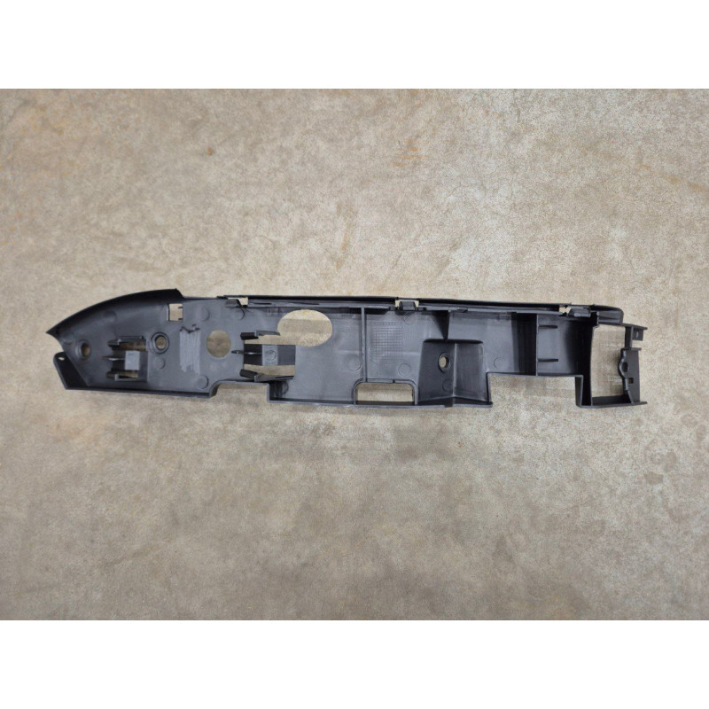 Кріплення праве переднього бампера VW Touareg 2002-2006 (FPS) 7L6807183