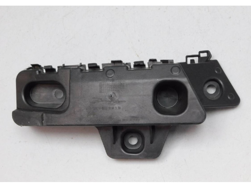 Кріплення ліве заднього бампера і ліхтаря Zeekr 001 2022- FPS 6600190824