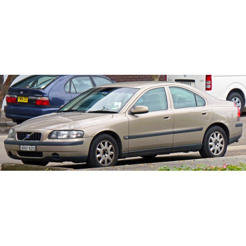 Підкрилок передній лівий Volvo S60 2000-2009, V70 2000-2006 FPS 30655665