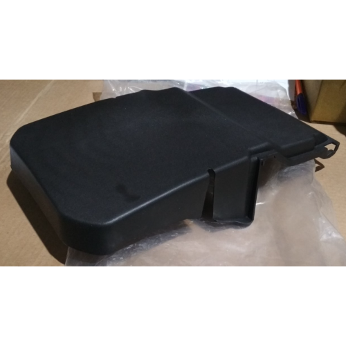 Кришка акумулятора верхня Ford Focus 2 2008-2010 Китай 1467422, 7M5110A659AB