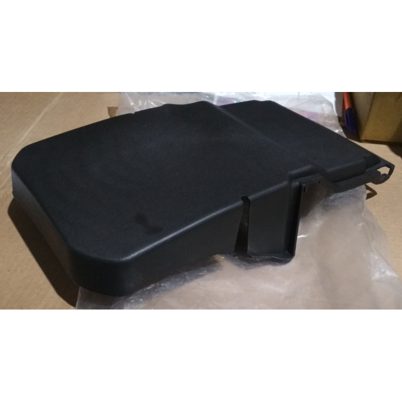 Кришка акумулятора верхня Ford Focus 2 2008-2010 Китай 1467422, 7M5110A659AB