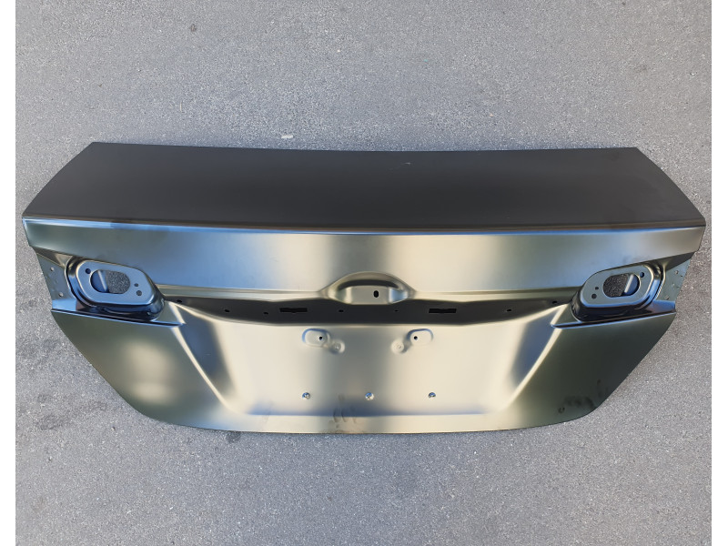 Кришка багажника без отв. під спойлер Toyota Camry LE V50 2011-2014 Китай 6440106570