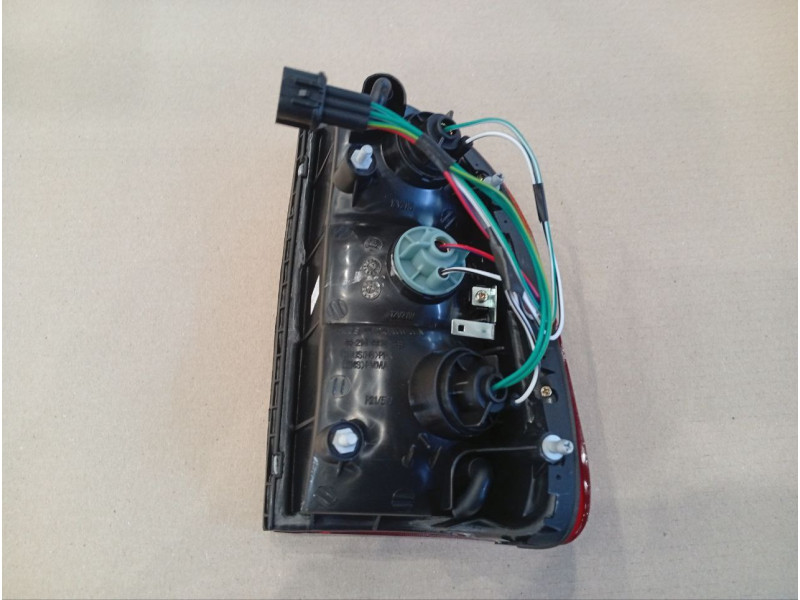 Ліхтар задній лівий Mitsubishi L200 96-05 (Depo) MR109127