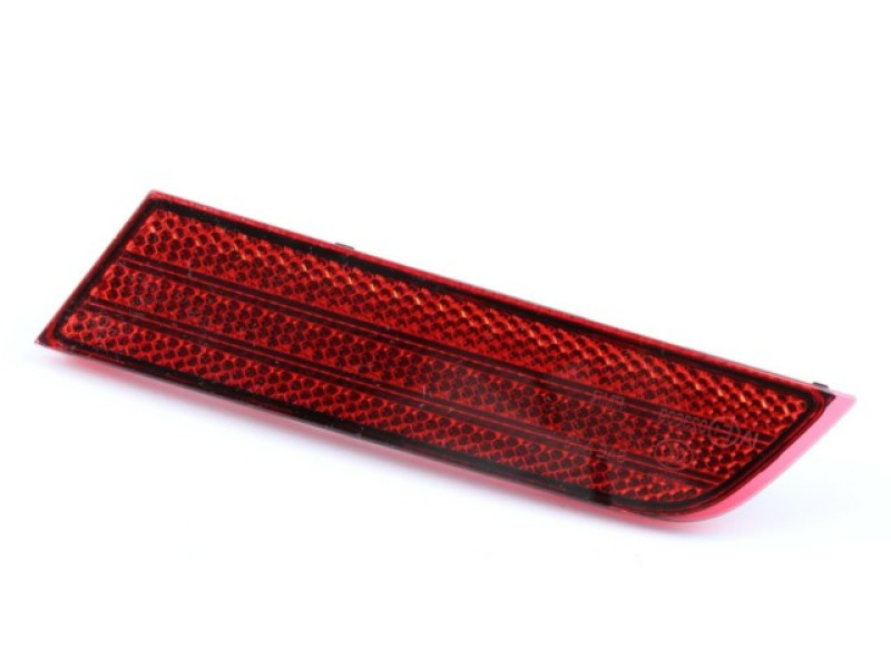 Ліхтар заднього бампера лівий внутрішній VW Touareg 2 14-18 (Китай) відбивач 7P6945105A