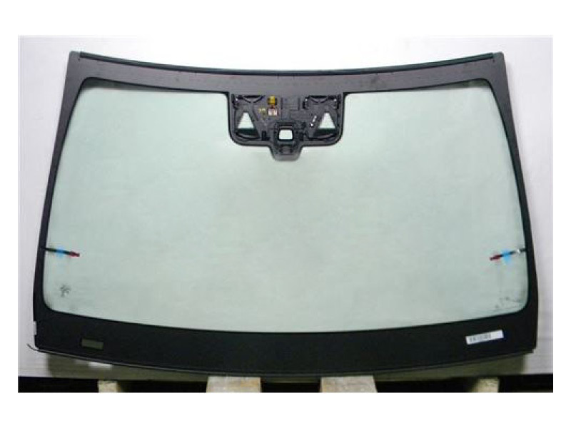 Лобове скло Mercedes C-class W205 14-18 (AGC) датчик, камера, антена