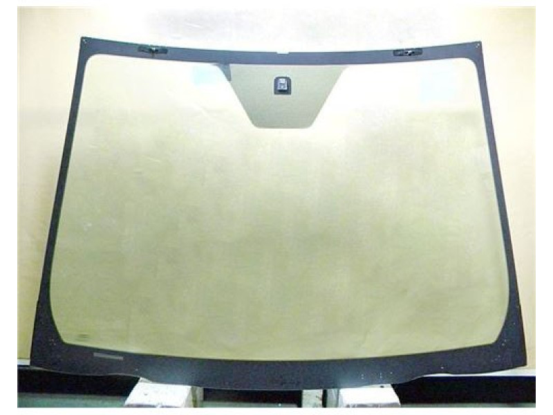 Лобове скло Toyota Yaris 2011-
