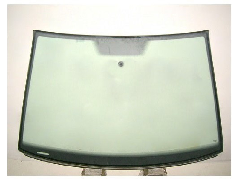 Лобове скло VW Polo 4 05-09 (Pilkington)