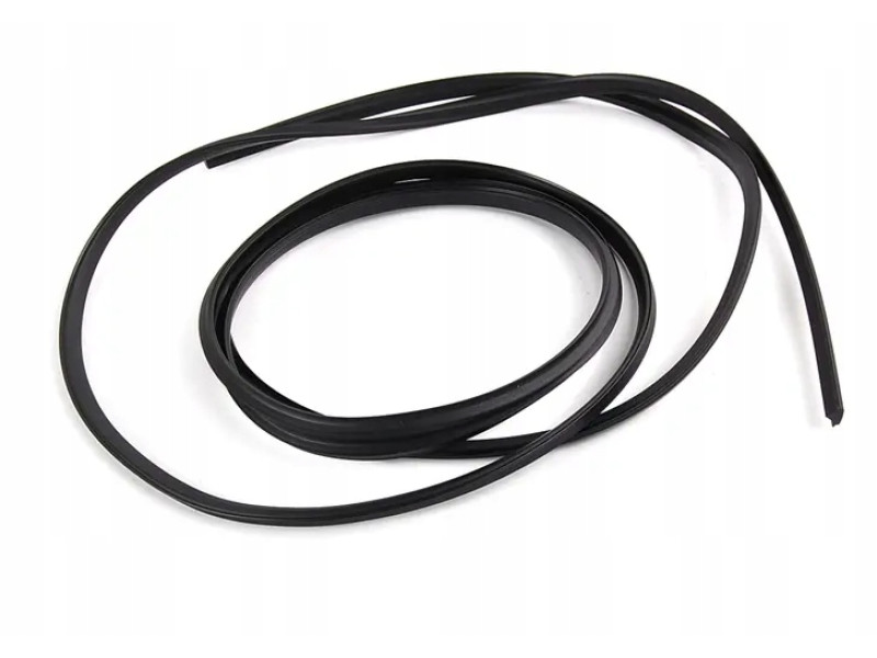 Молдинг лобового скла BMW 3 E30 82-93 (XYG)