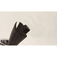 Молдинг лобового скла Mitsubishi Pajero 3 V60/V70 00-07 (Icor)